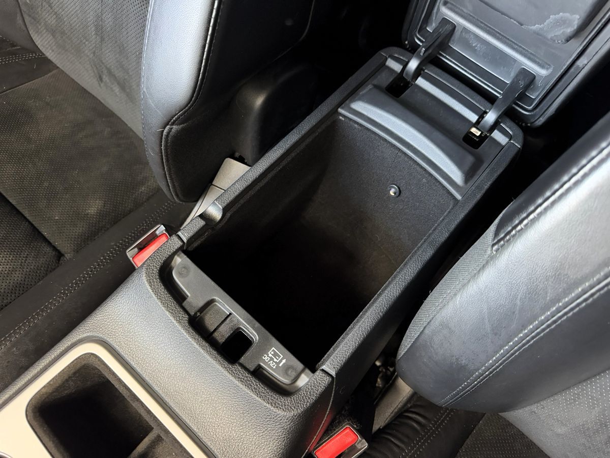 2018 Jeep Grand Cherokee Altitude photo 32