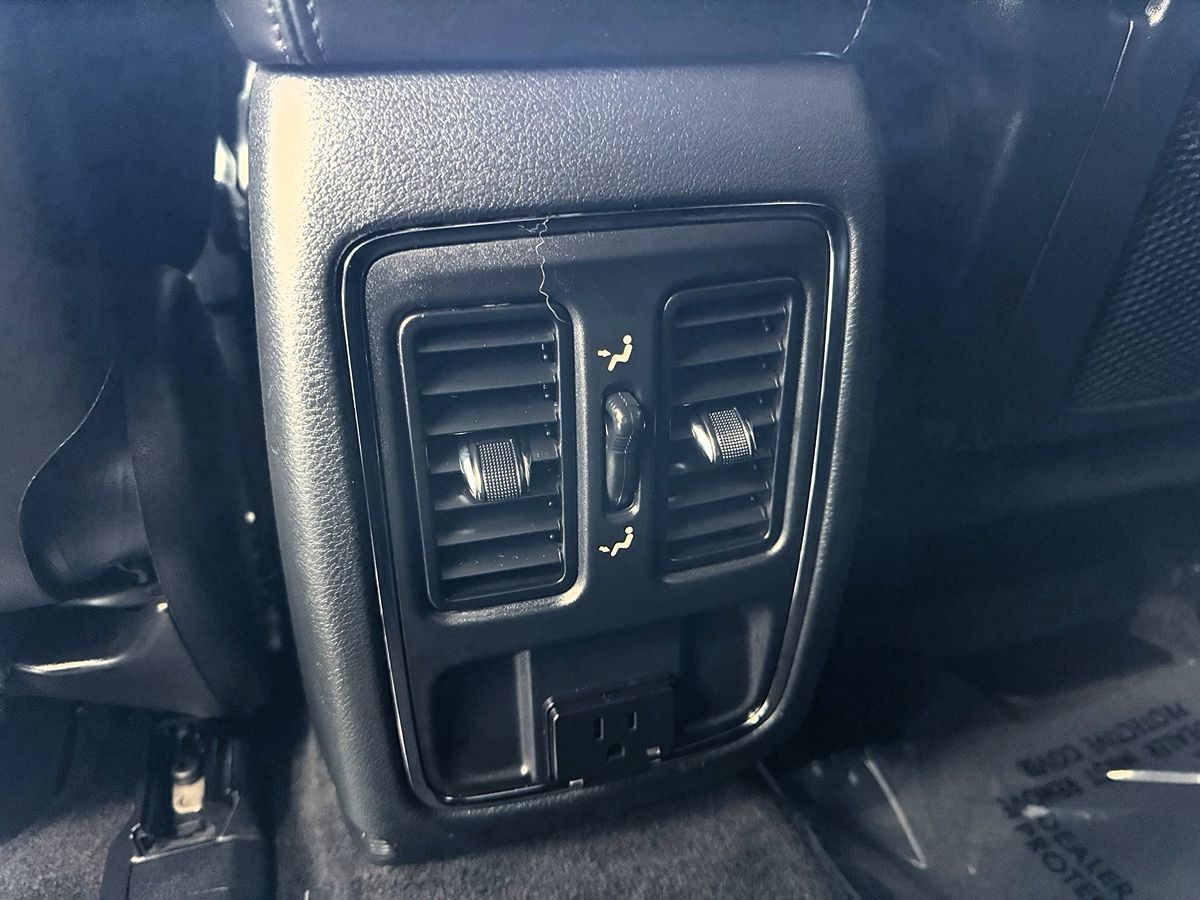 2018 Jeep Grand Cherokee Altitude photo 48