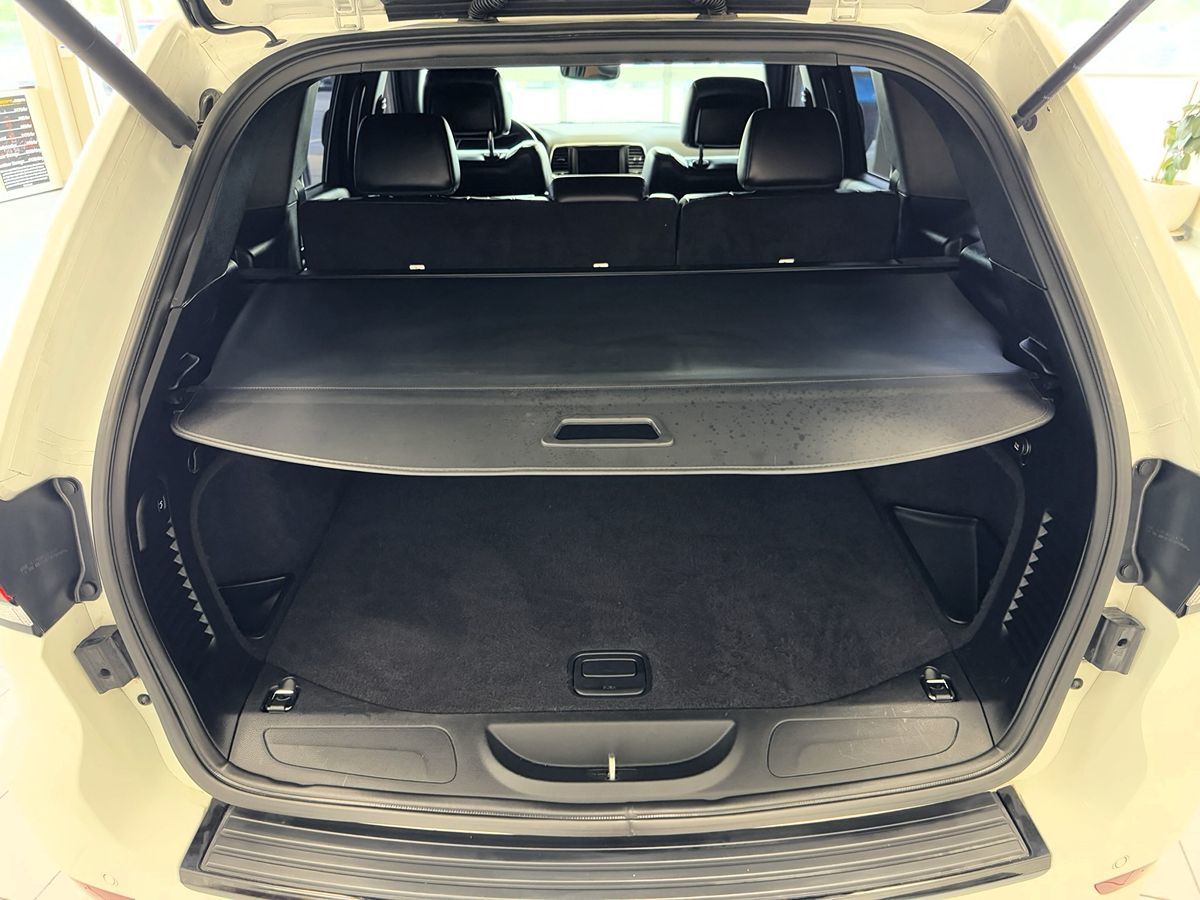 2018 Jeep Grand Cherokee Altitude photo 50