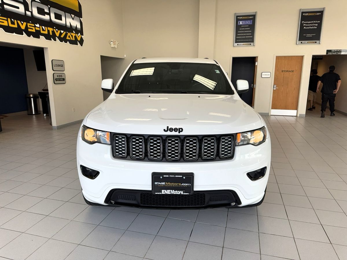 2018 Jeep Grand Cherokee Altitude photo 53