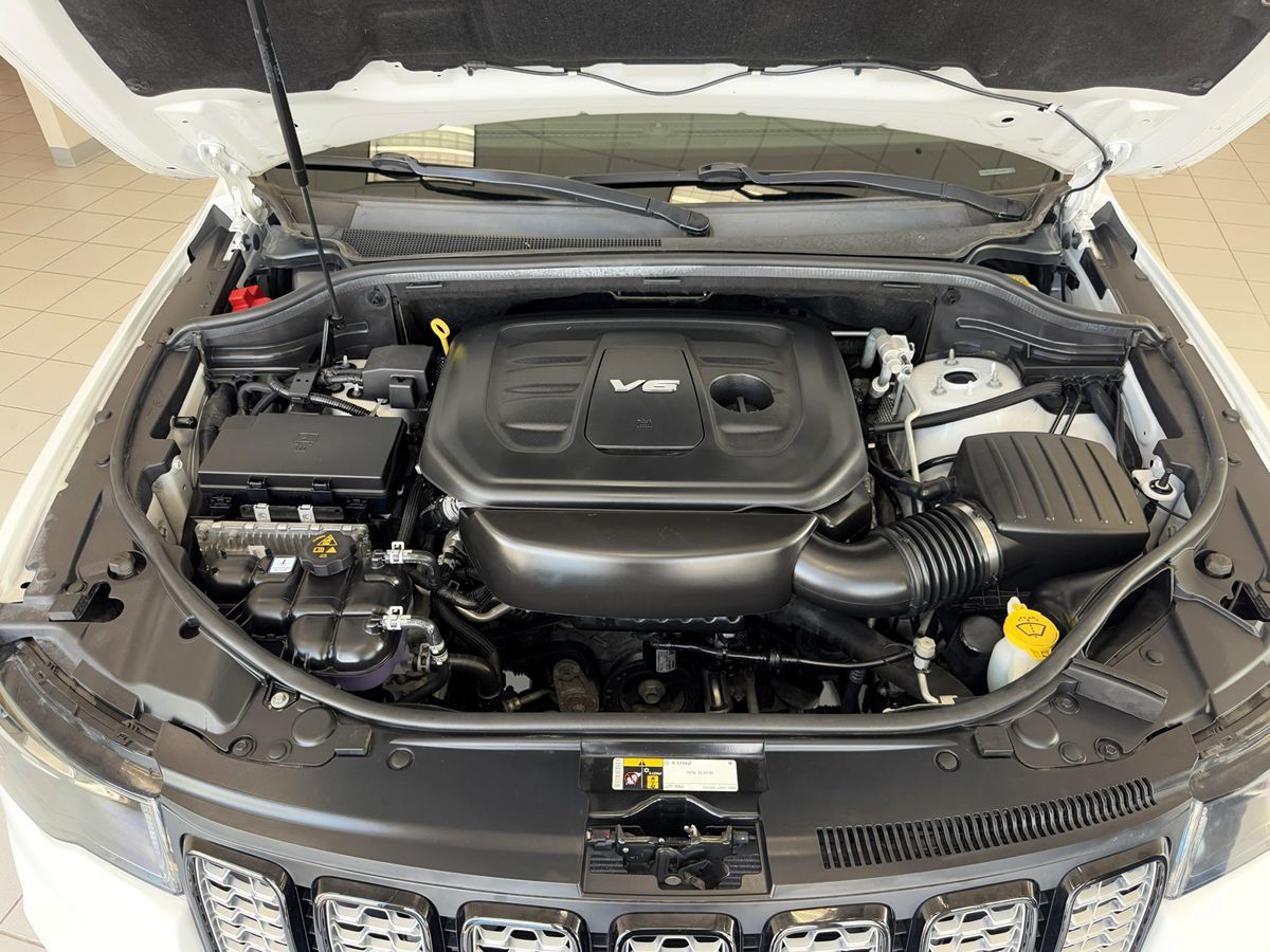 2018 Jeep Grand Cherokee Altitude photo 64