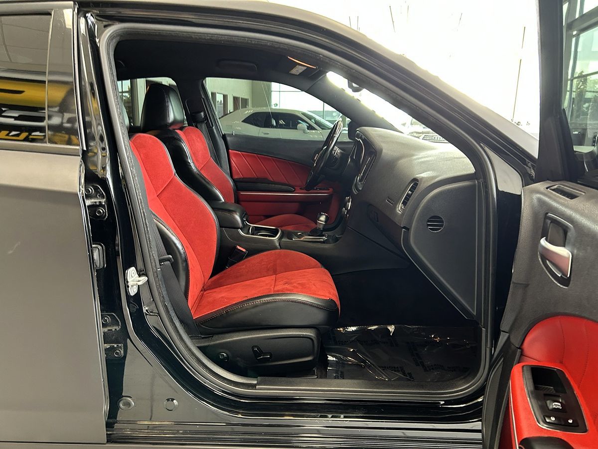 2018 Dodge Charger R/T Scat Pack photo 18