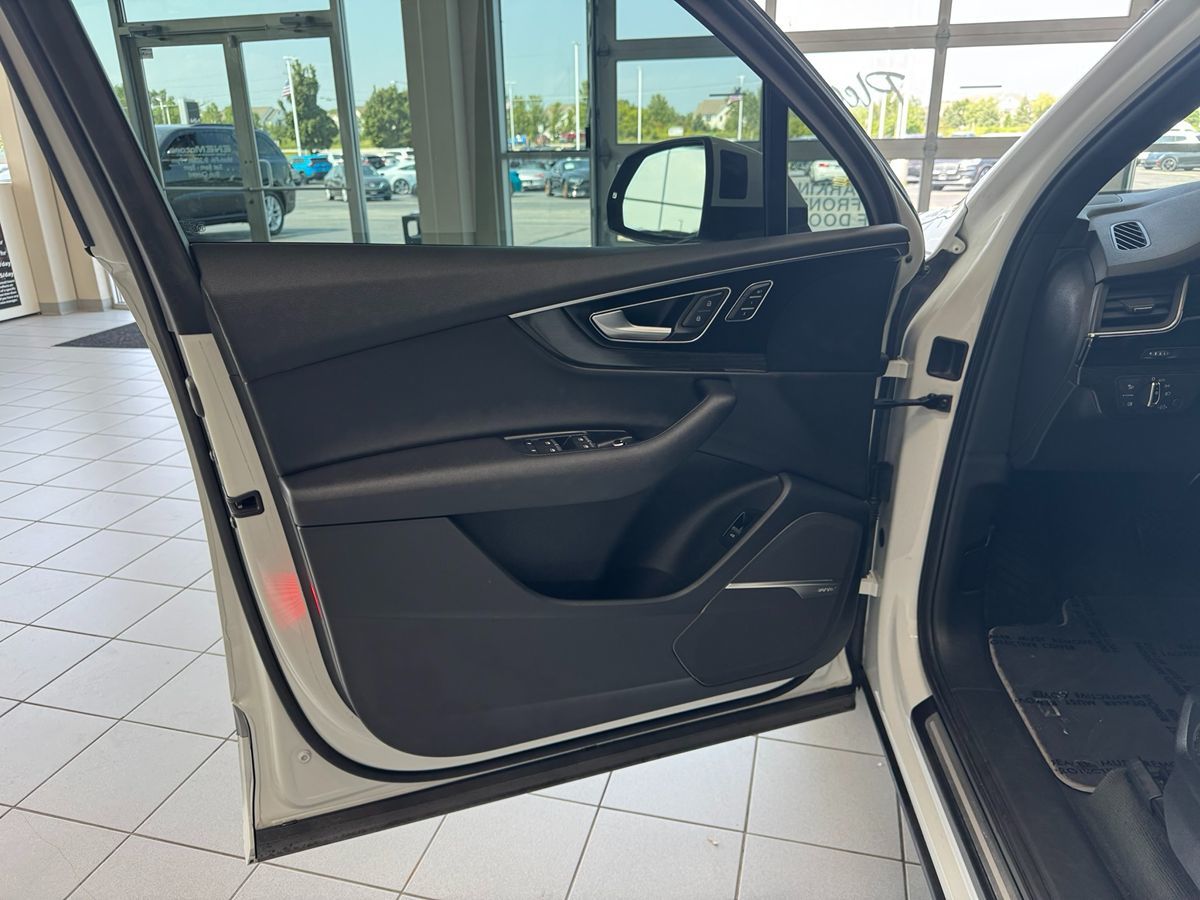 2017 Audi Q7 Premium Plus photo 9