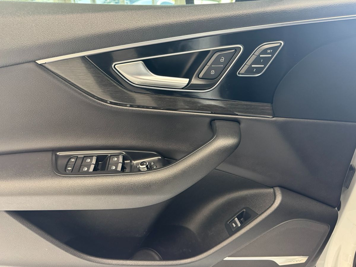 2017 Audi Q7 Premium Plus photo 10