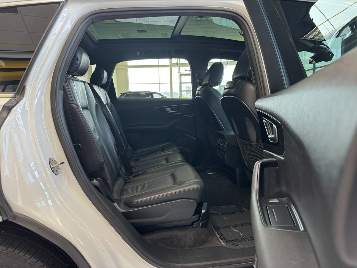 2017 Audi Q7 Premium Plus photo 42