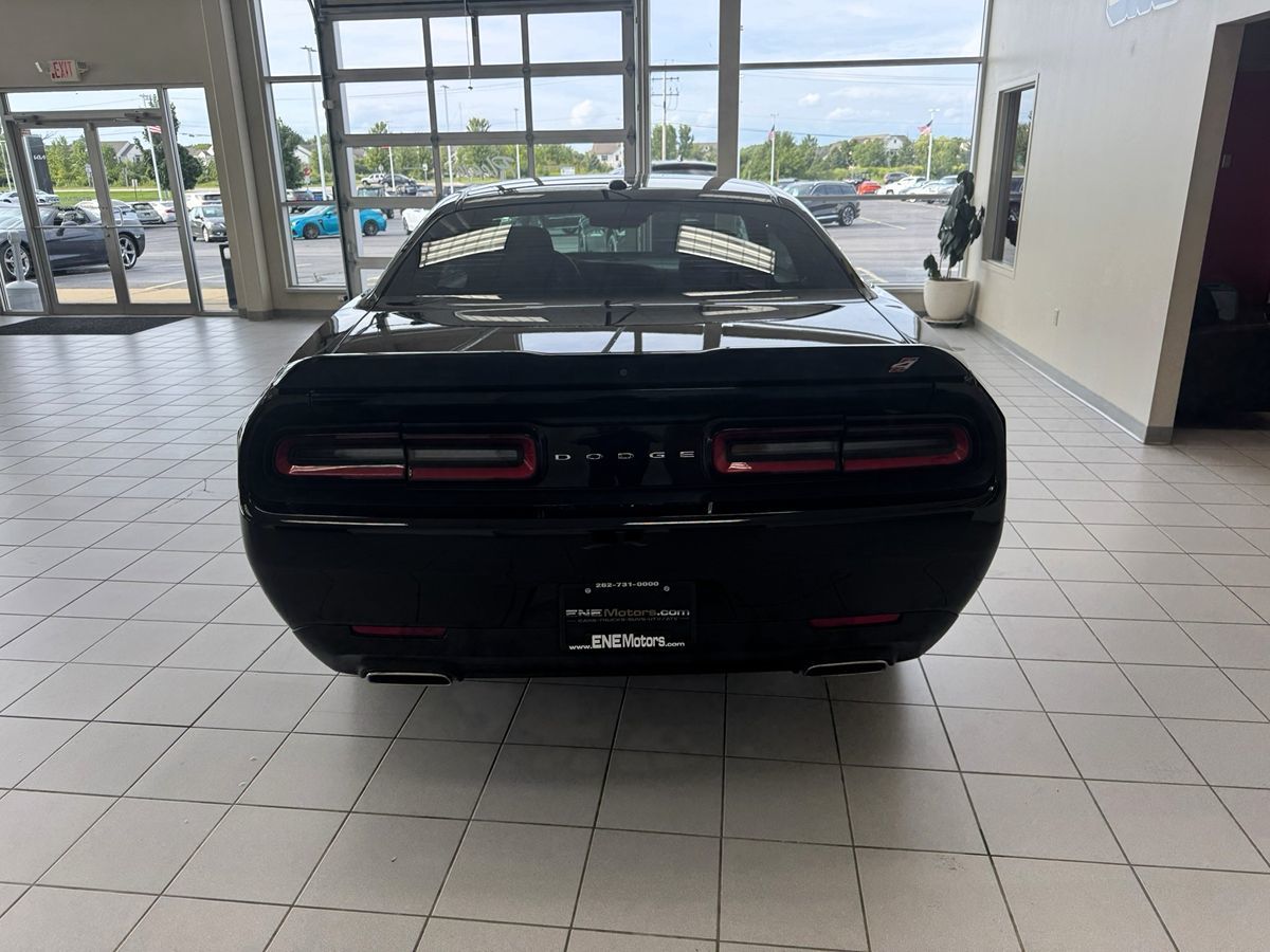 2021 Dodge Challenger SXT photo 7