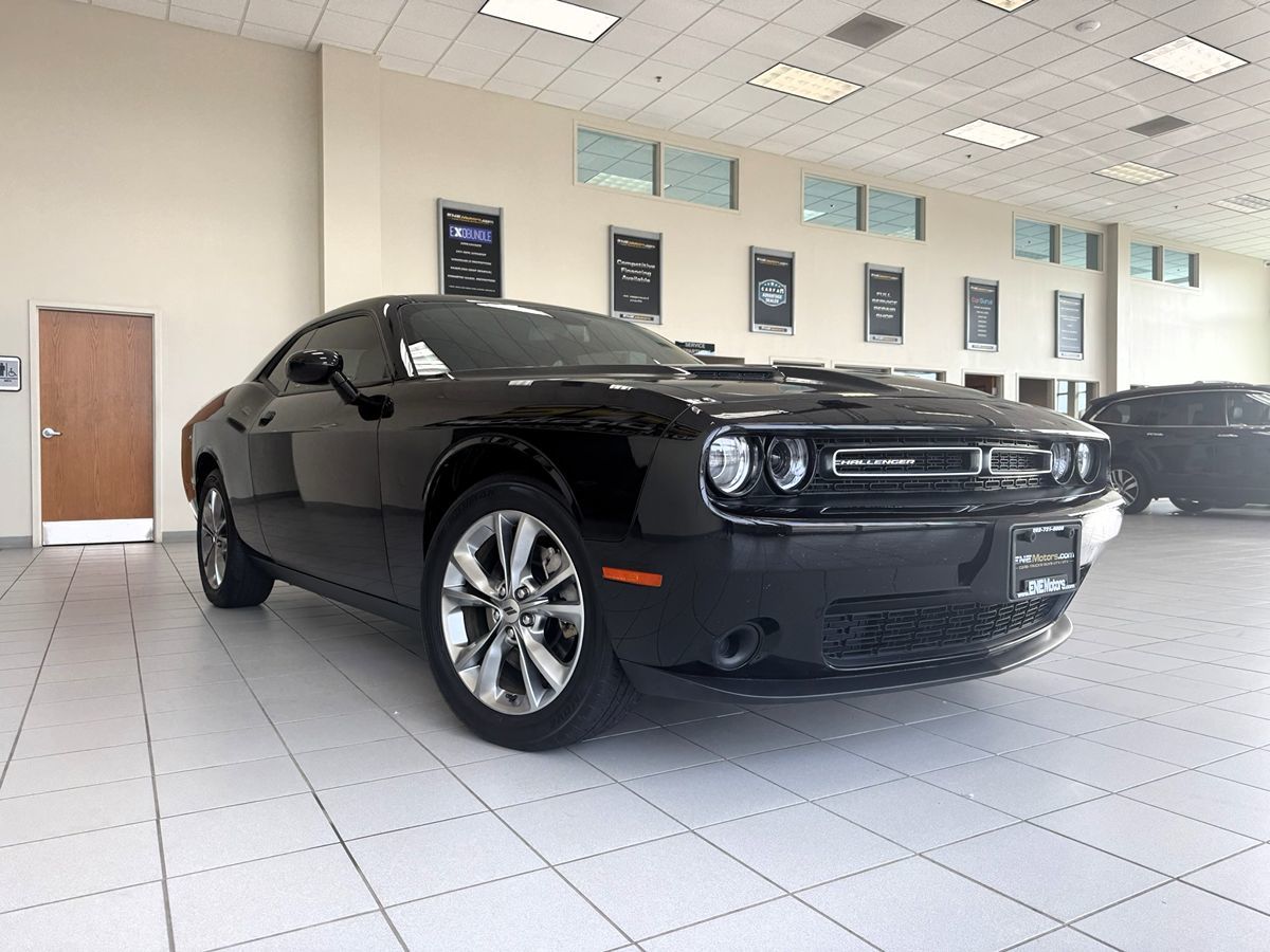 2021 Dodge Challenger SXT photo 10
