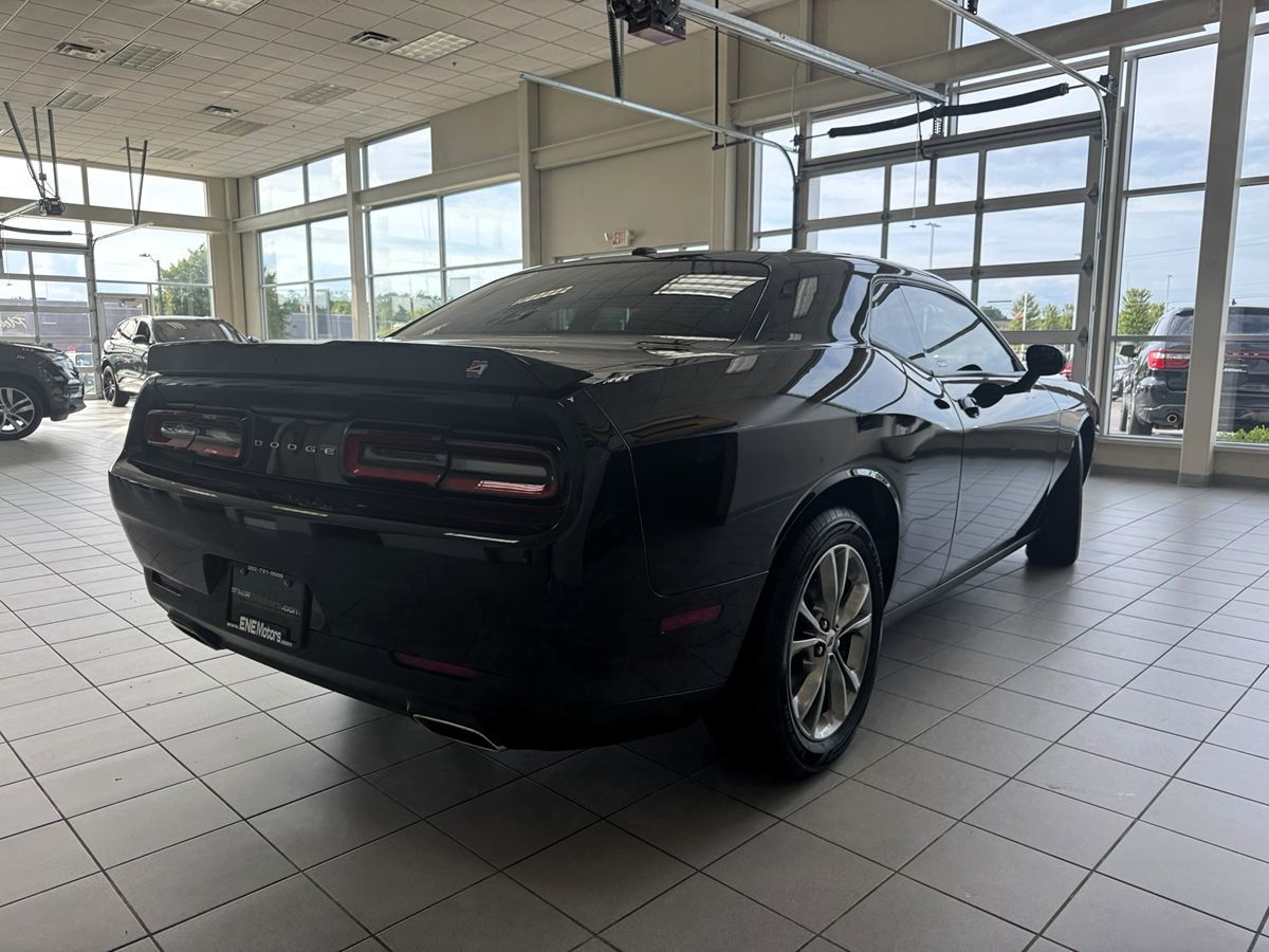 2021 Dodge Challenger SXT photo 12