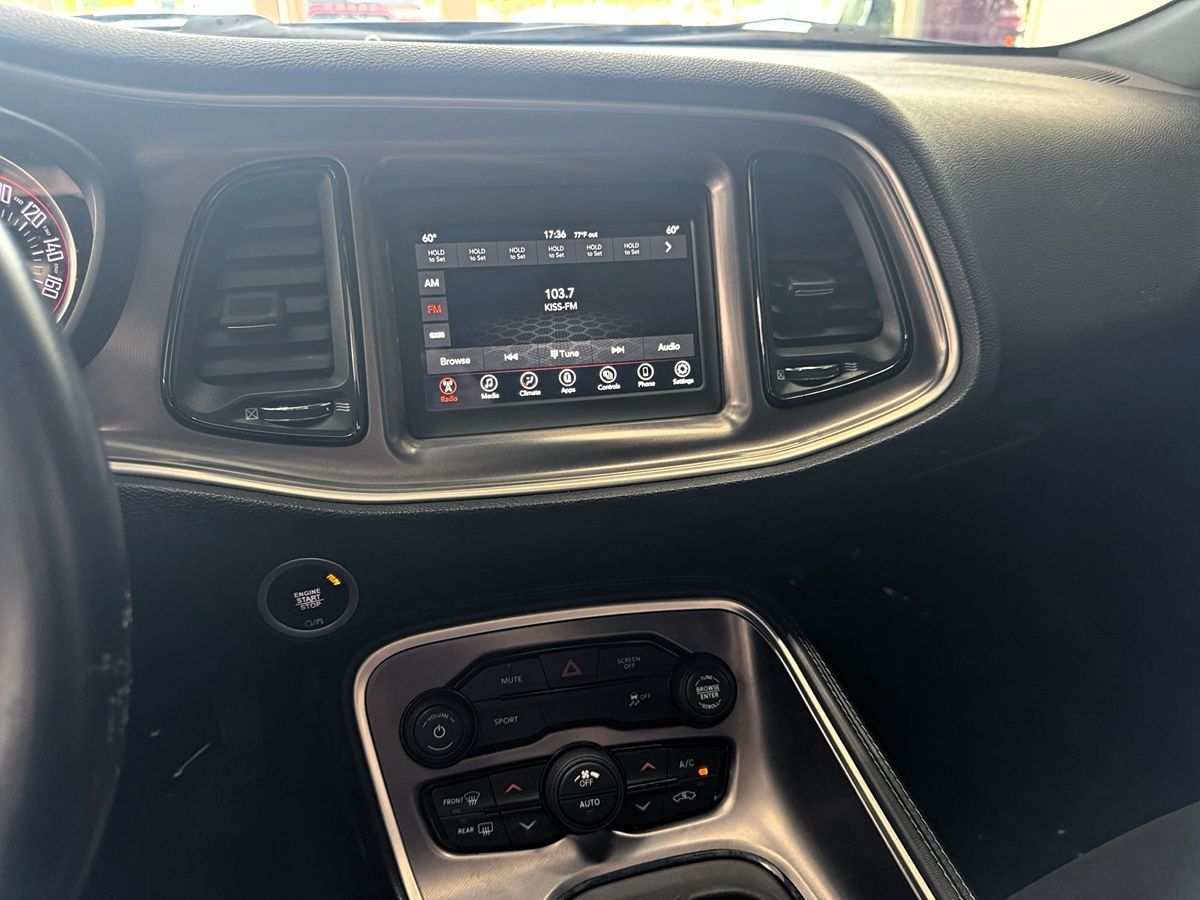 2021 Dodge Challenger SXT photo 24