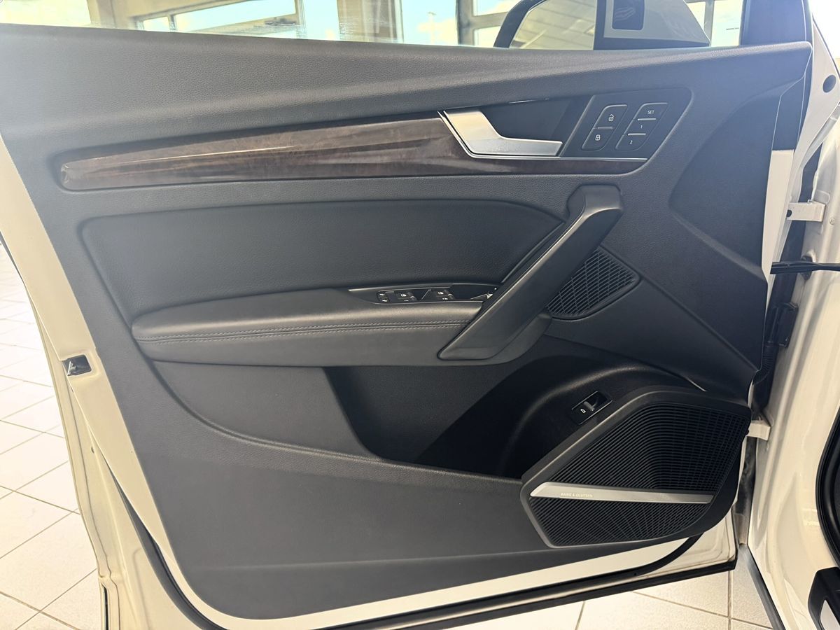 2019 Audi Q5 Premium Plus photo 9