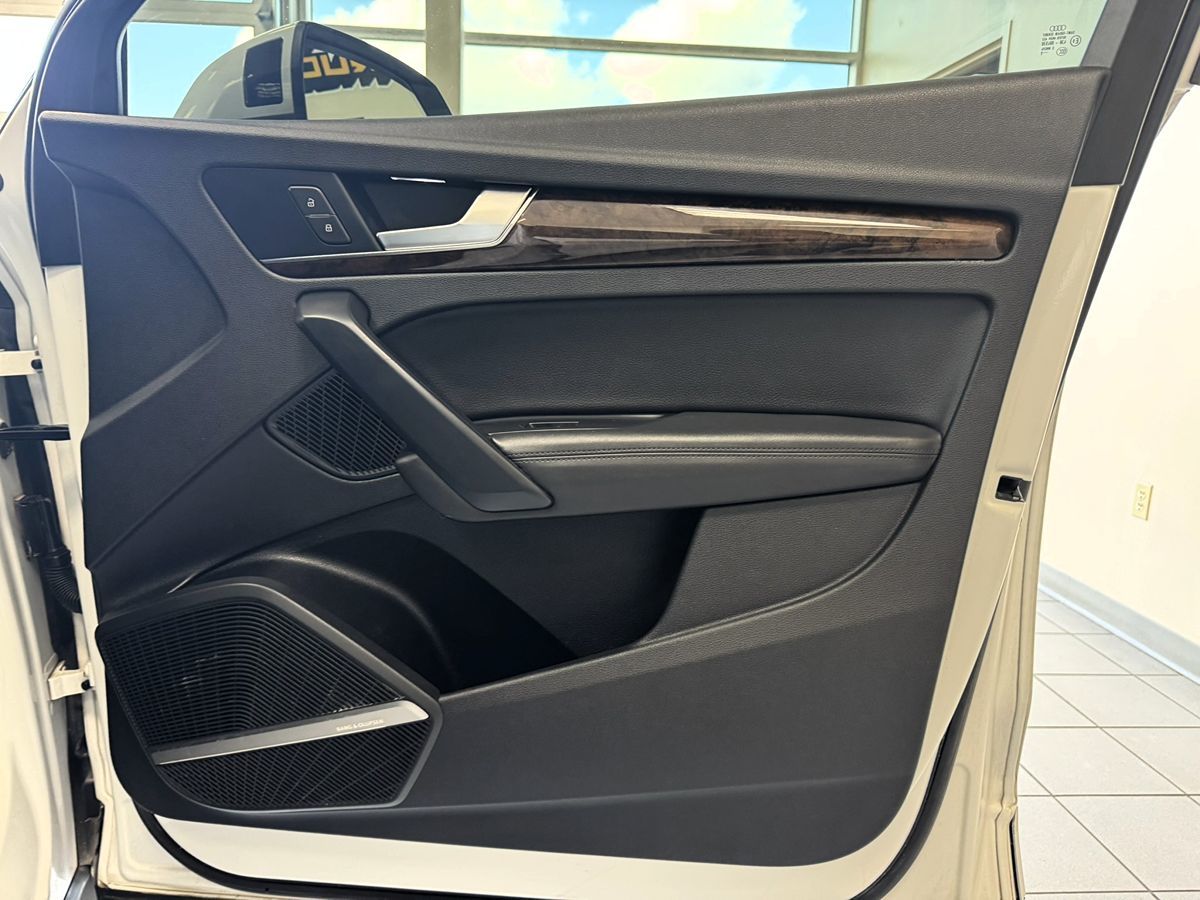 2019 Audi Q5 Premium Plus photo 13