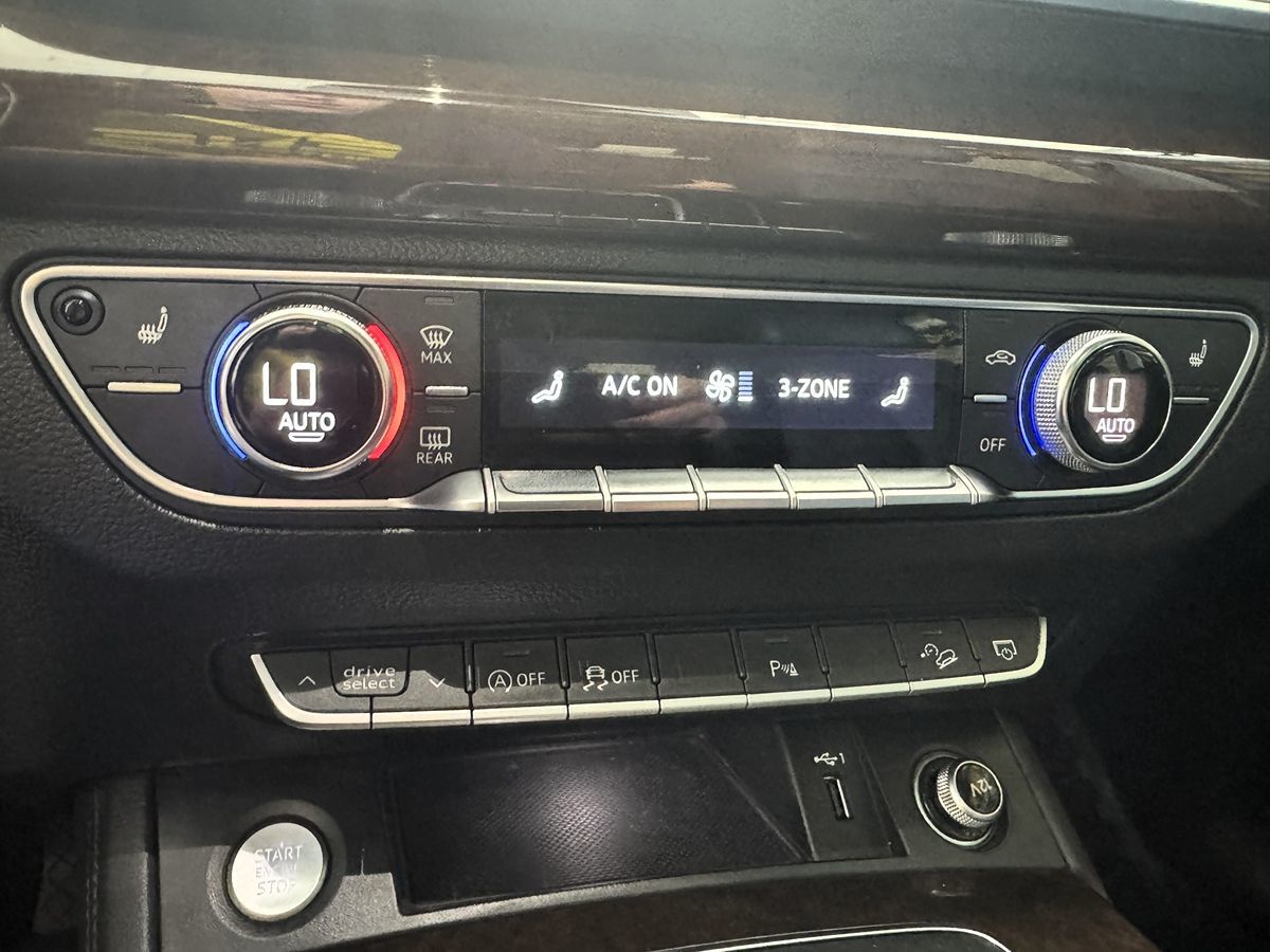2019 Audi Q5 Premium Plus photo 25
