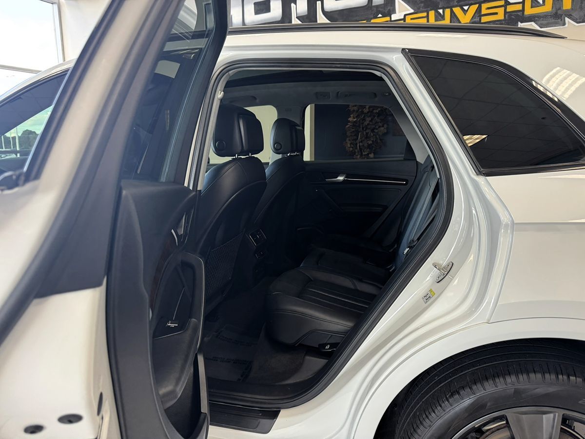 2019 Audi Q5 Premium Plus photo 37