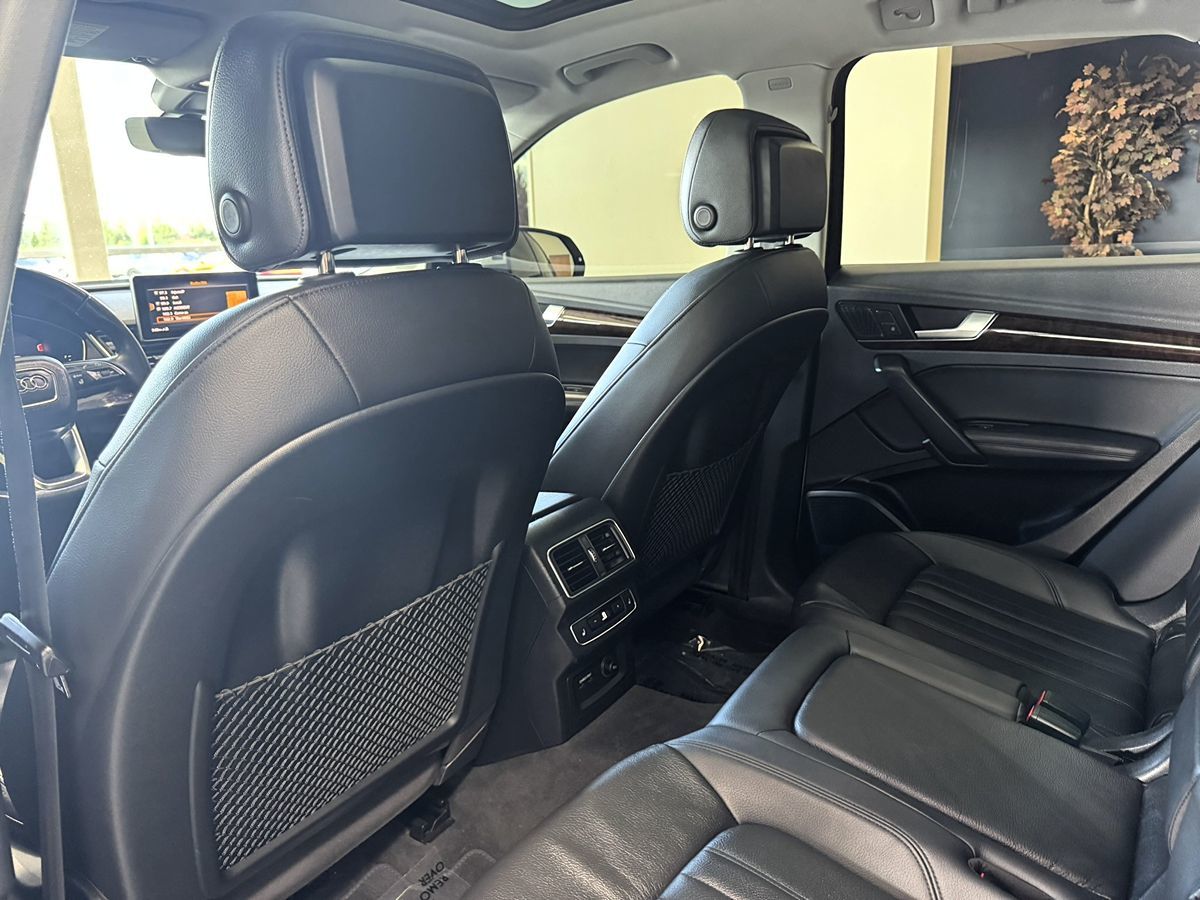 2019 Audi Q5 Premium Plus photo 38