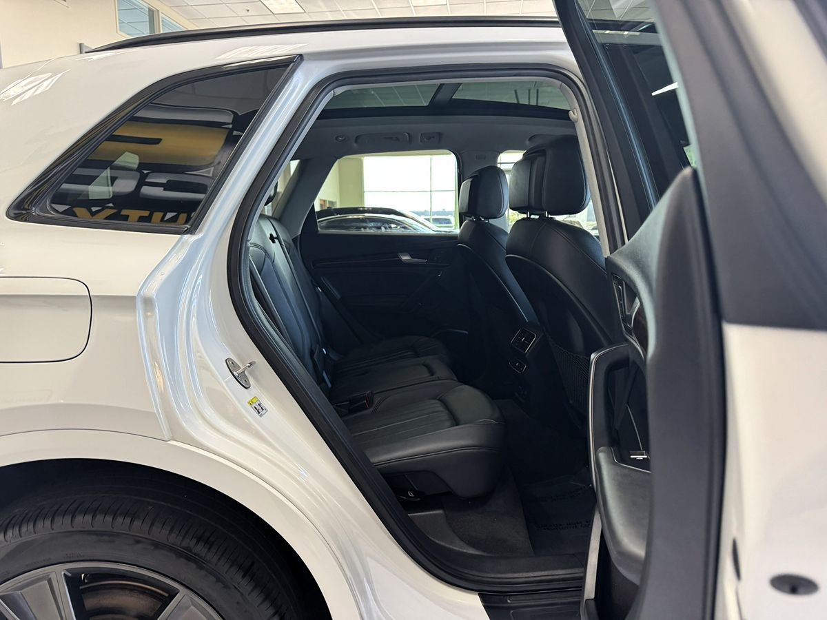 2019 Audi Q5 Premium Plus photo 41