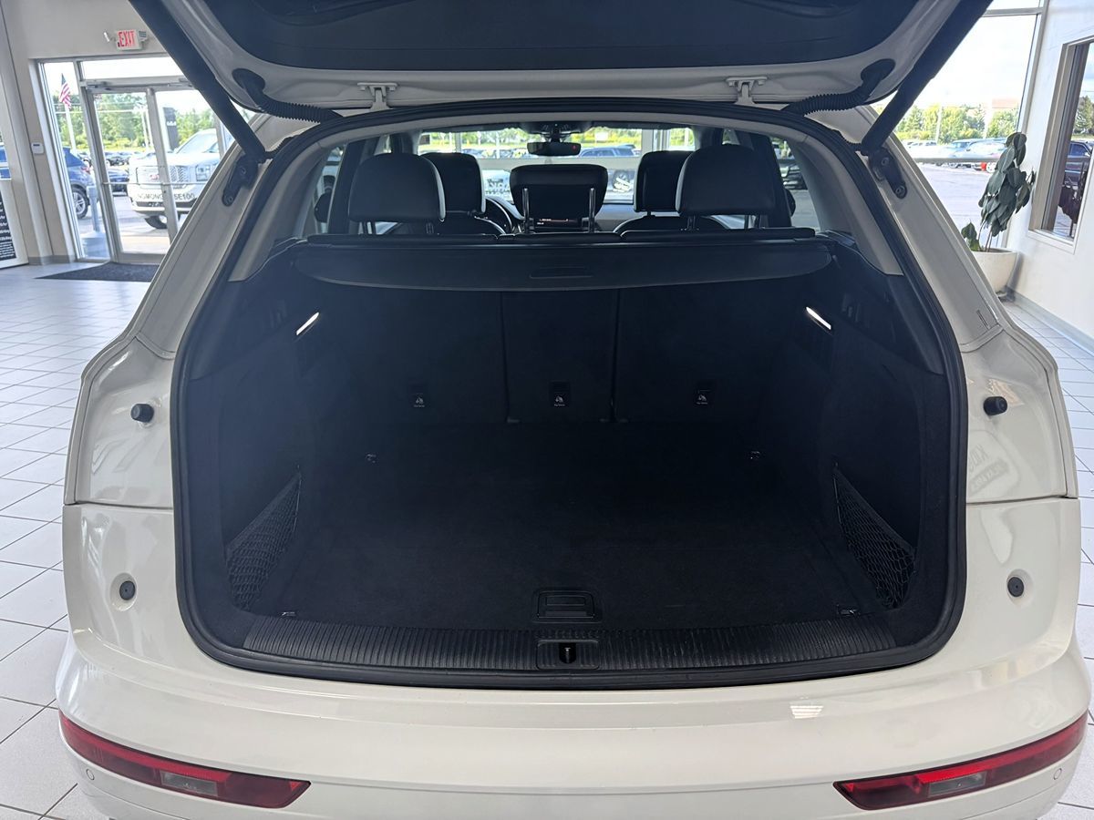 2019 Audi Q5 Premium Plus photo 45