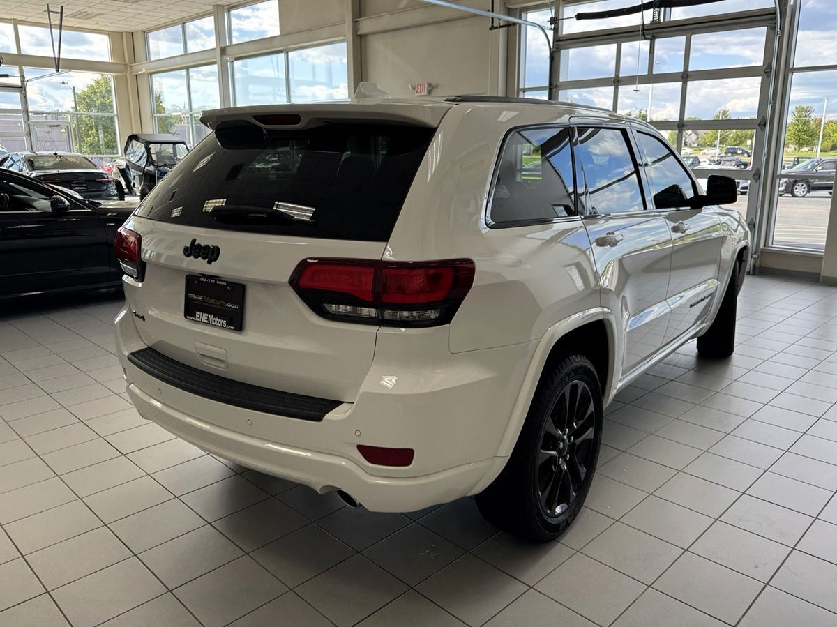 2020 Jeep Grand Cherokee Altitude photo 6