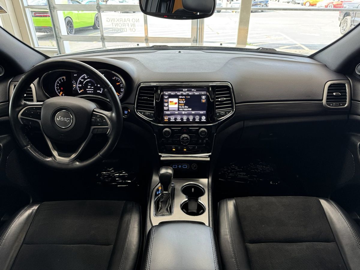 2020 Jeep Grand Cherokee Altitude photo 17