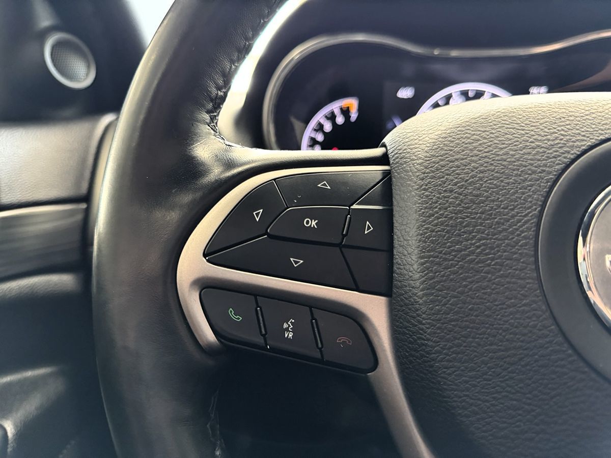 2020 Jeep Grand Cherokee Altitude photo 33