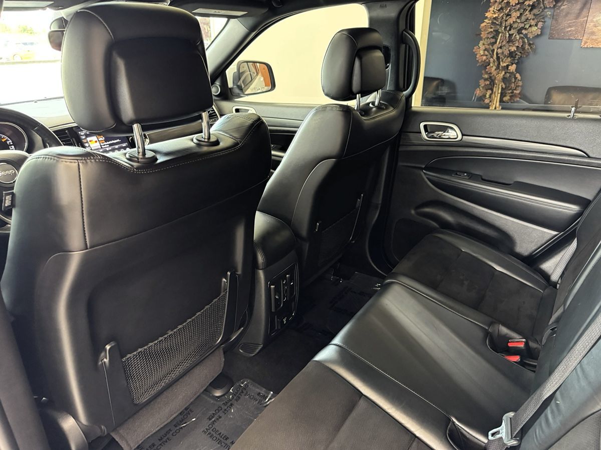 2020 Jeep Grand Cherokee Altitude photo 40
