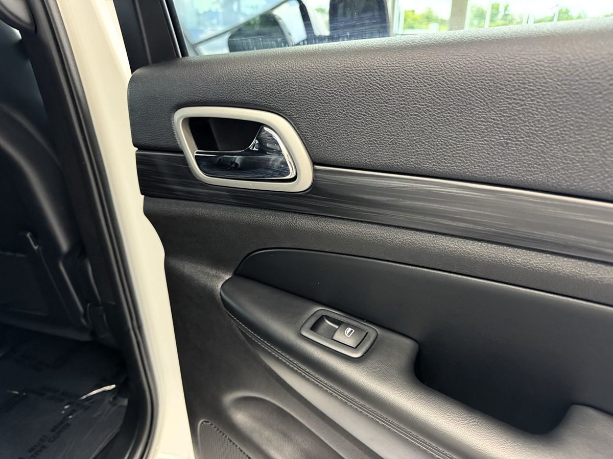 2020 Jeep Grand Cherokee Altitude photo 43