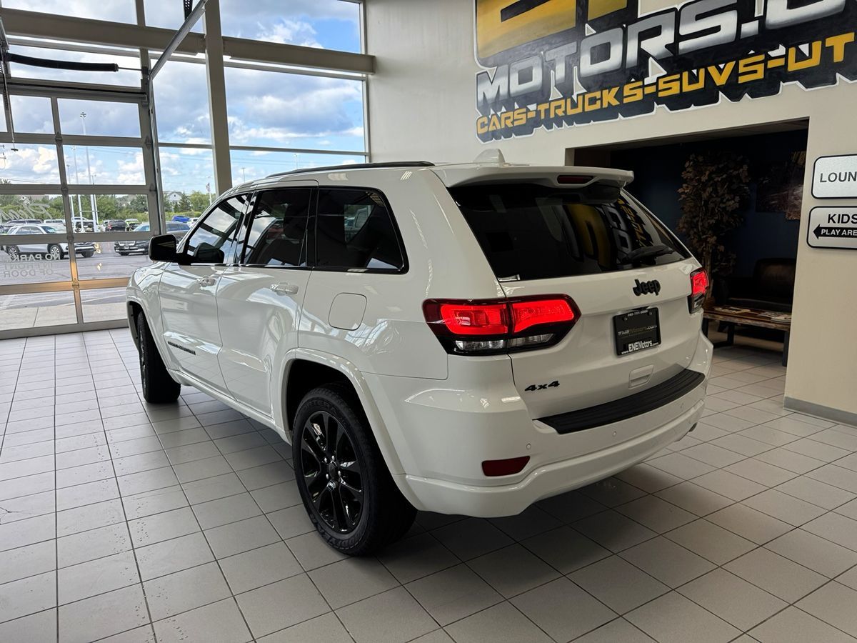 2020 Jeep Grand Cherokee Altitude photo 52