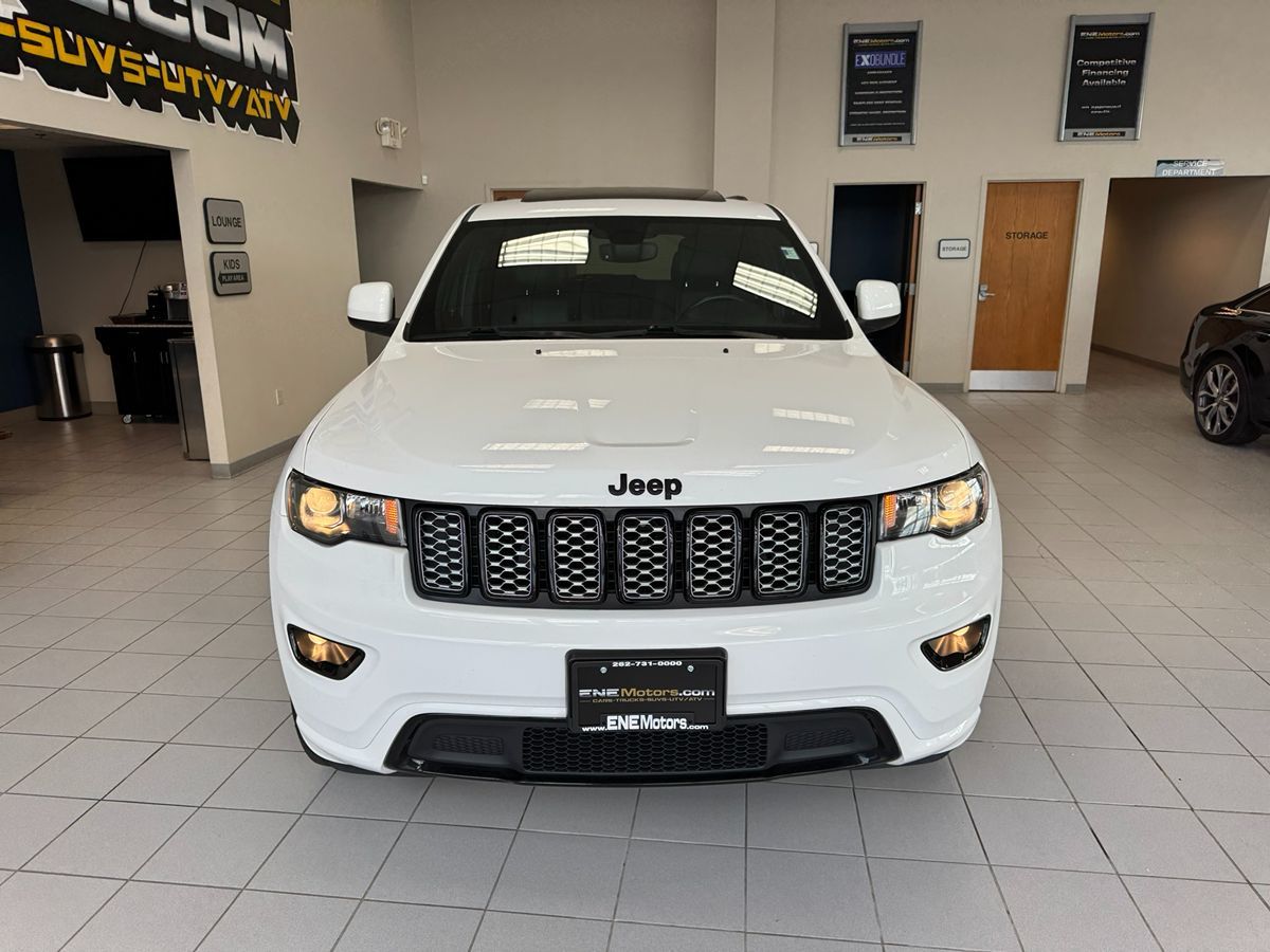 2020 Jeep Grand Cherokee Altitude photo 53