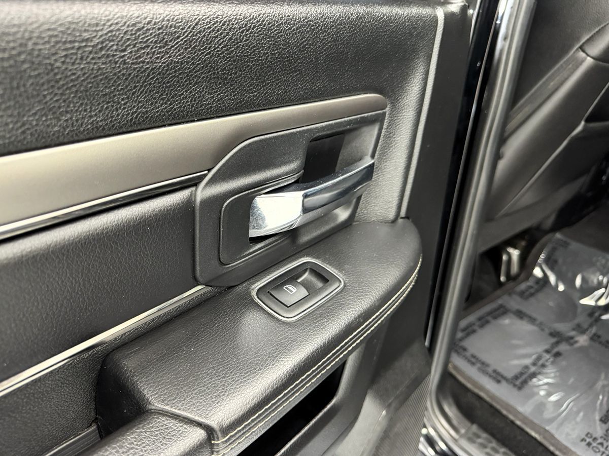 2014 Ram 1500 Sport photo 37