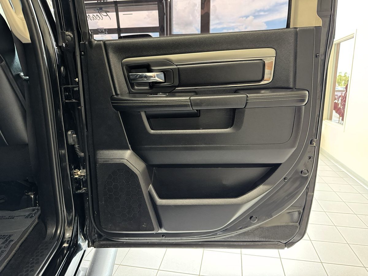 2014 Ram 1500 Sport photo 41