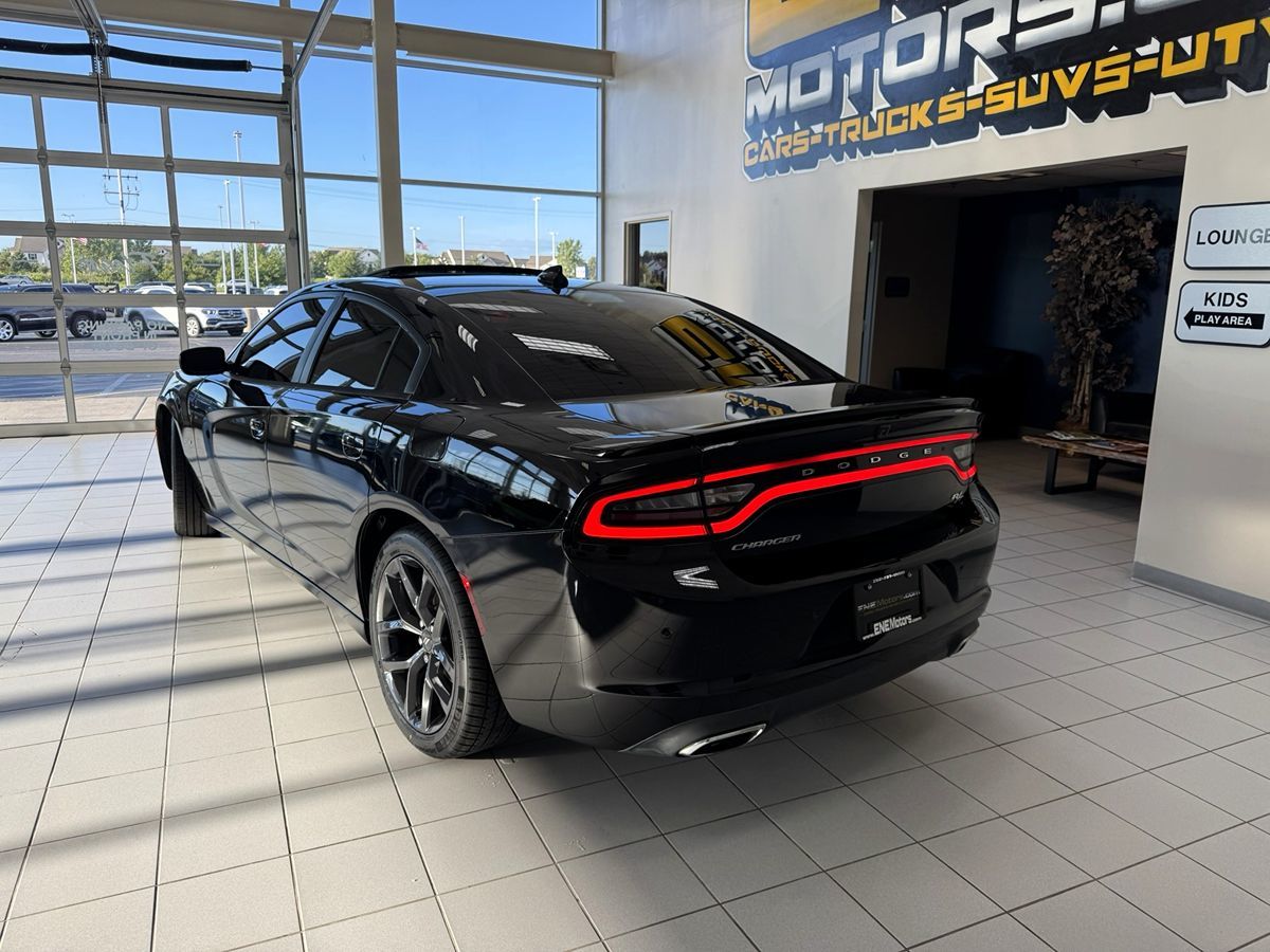 2015 Dodge Charger R/T photo 58