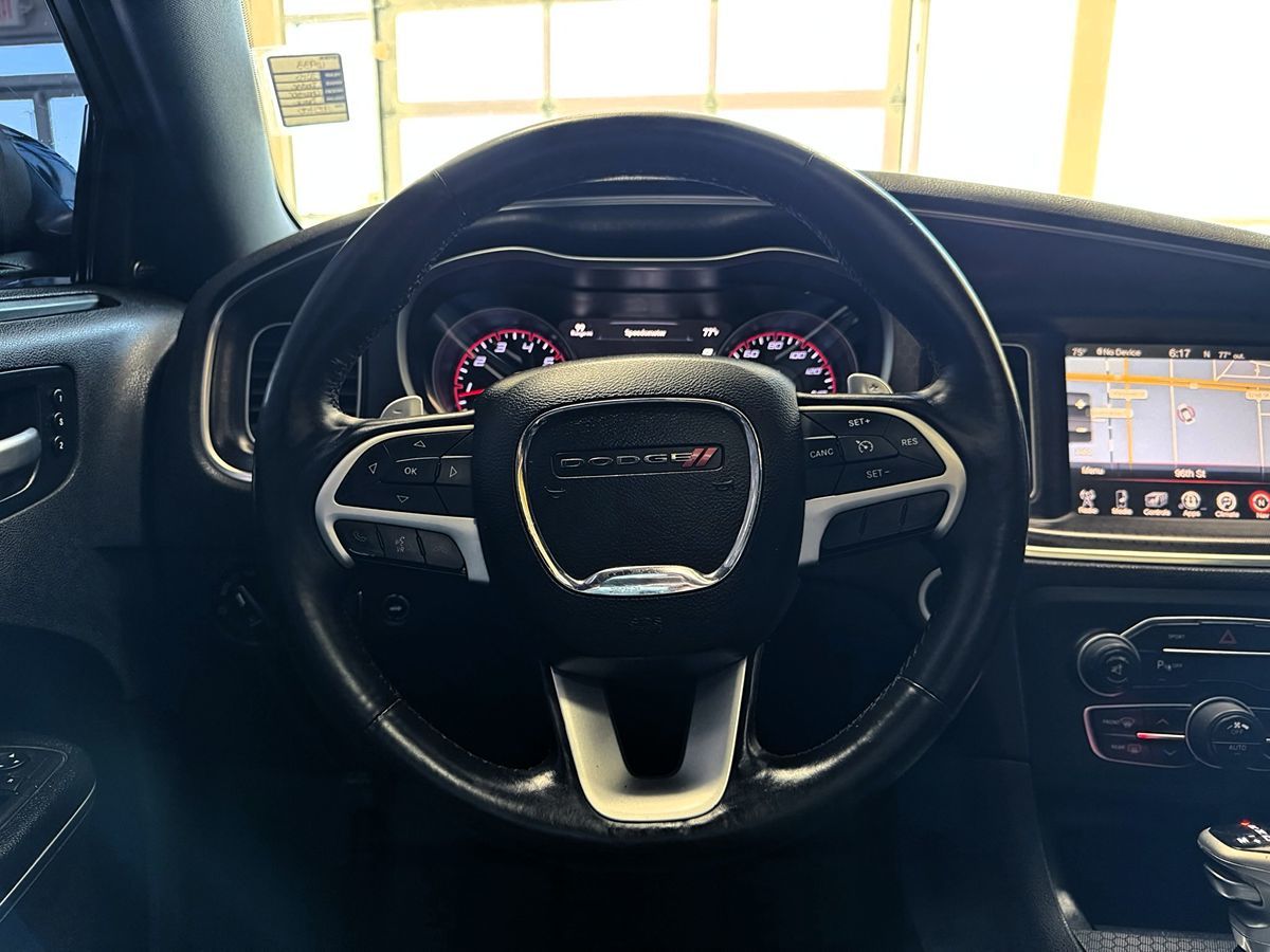 2015 Dodge Charger R/T photo 39