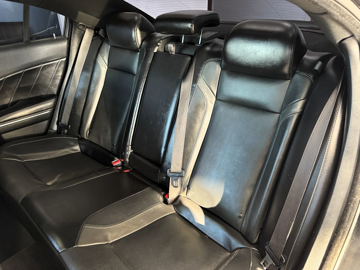 2015 Dodge Charger R/T photo 49