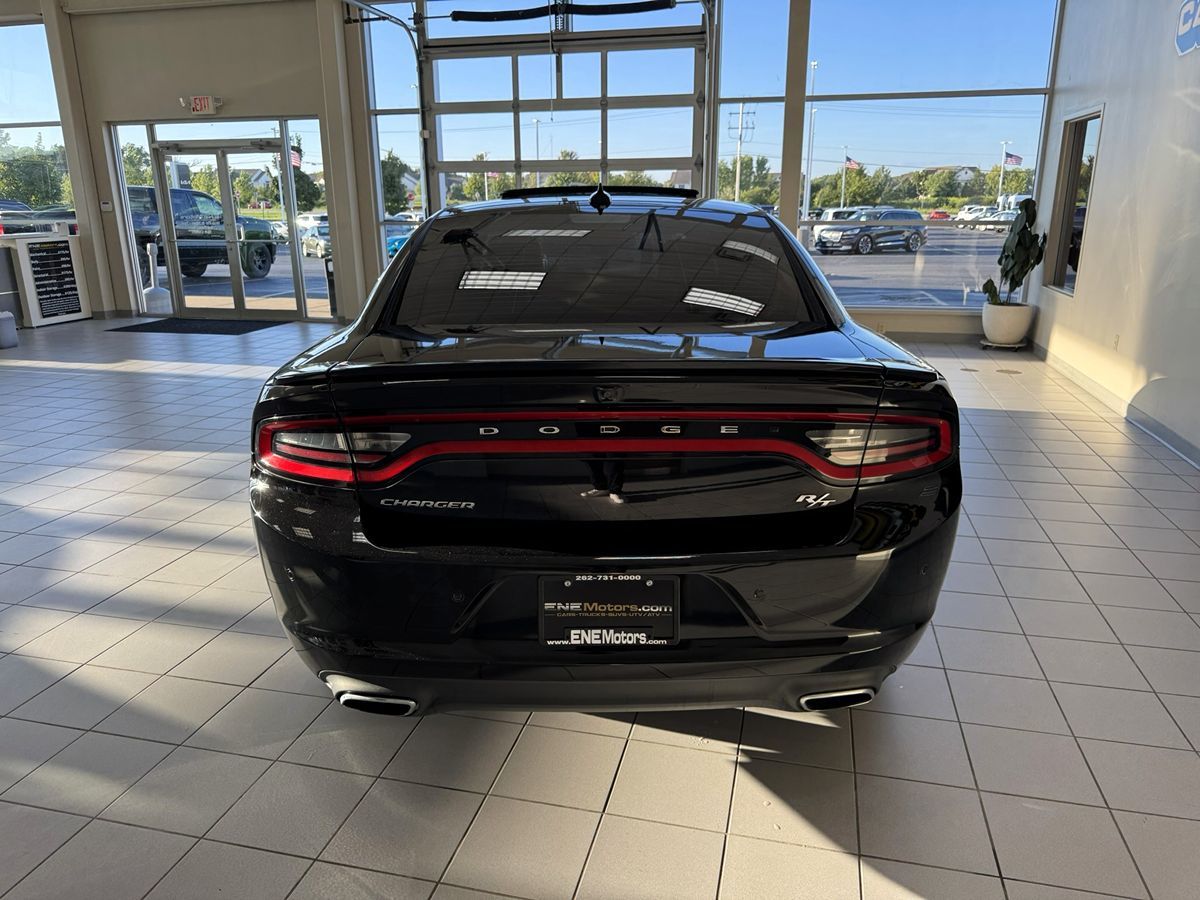 2015 Dodge Charger R/T photo 6