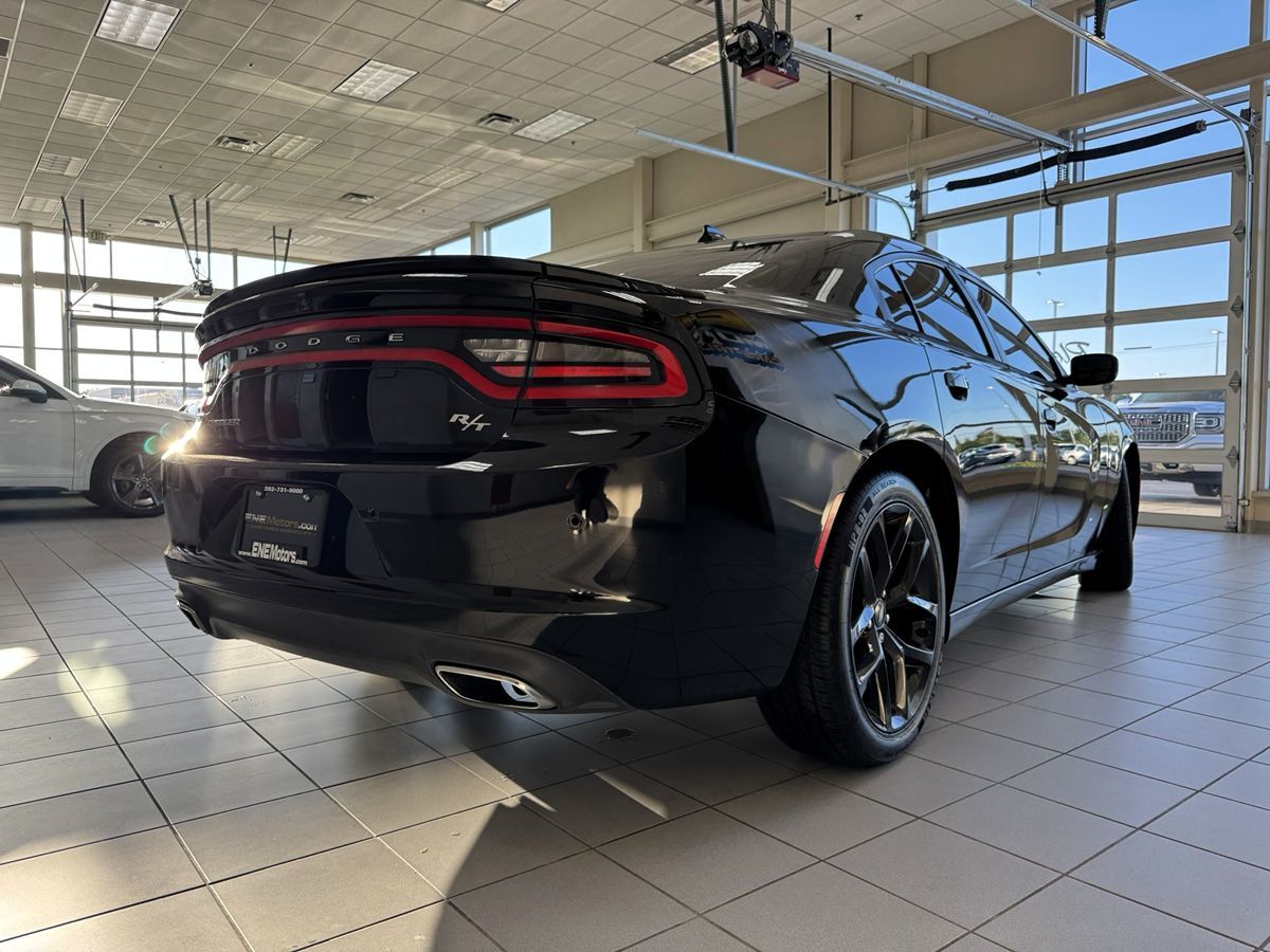 2015 Dodge Charger R/T photo 11