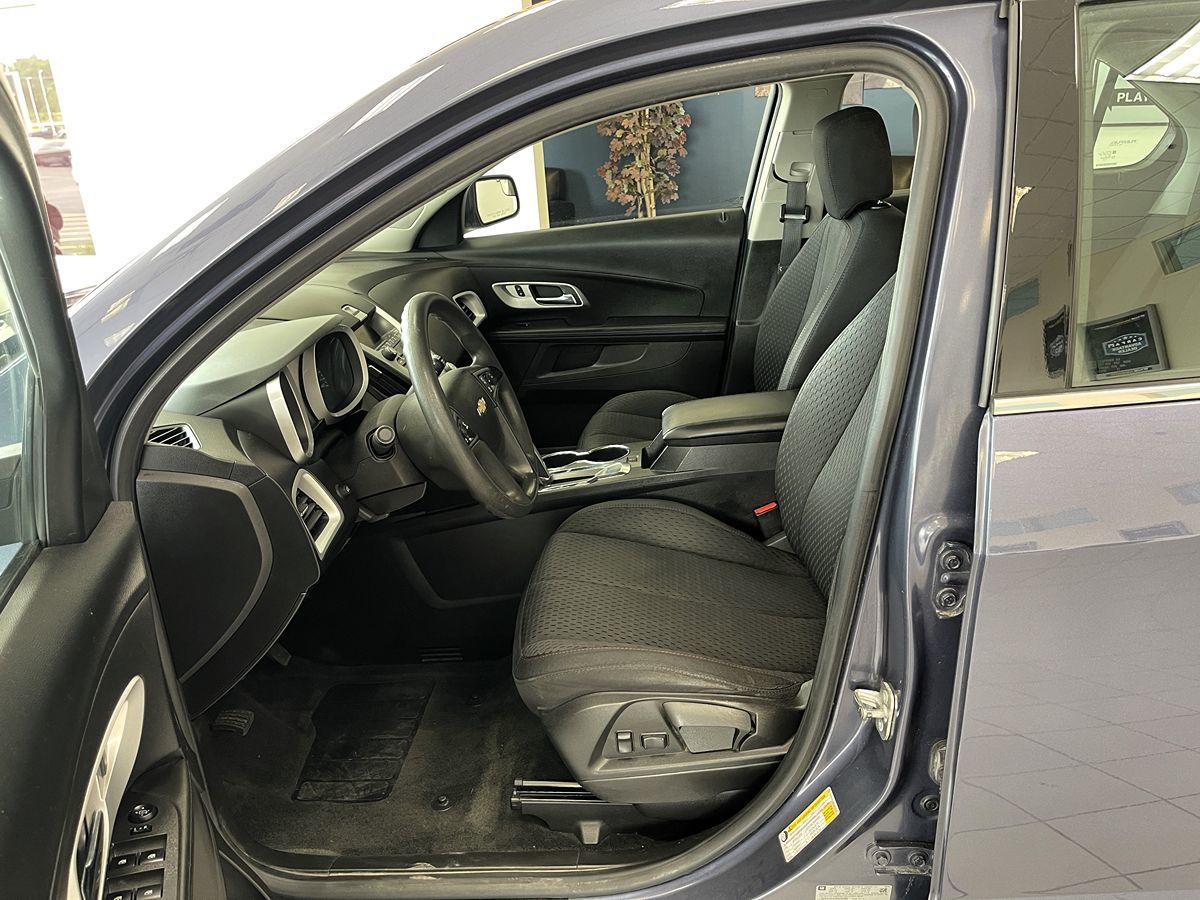 2014 Chevrolet Equinox LS photo 9