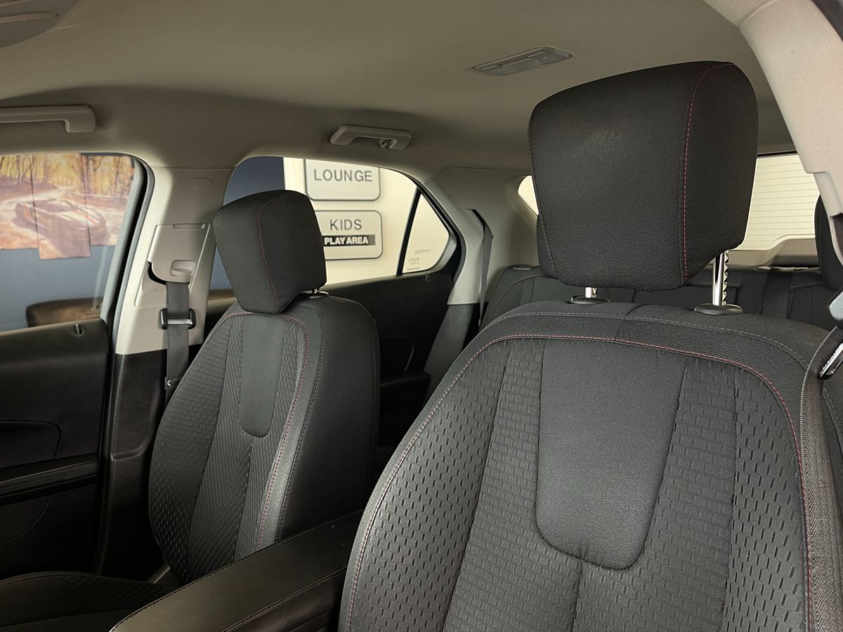 2014 Chevrolet Equinox LS photo 11