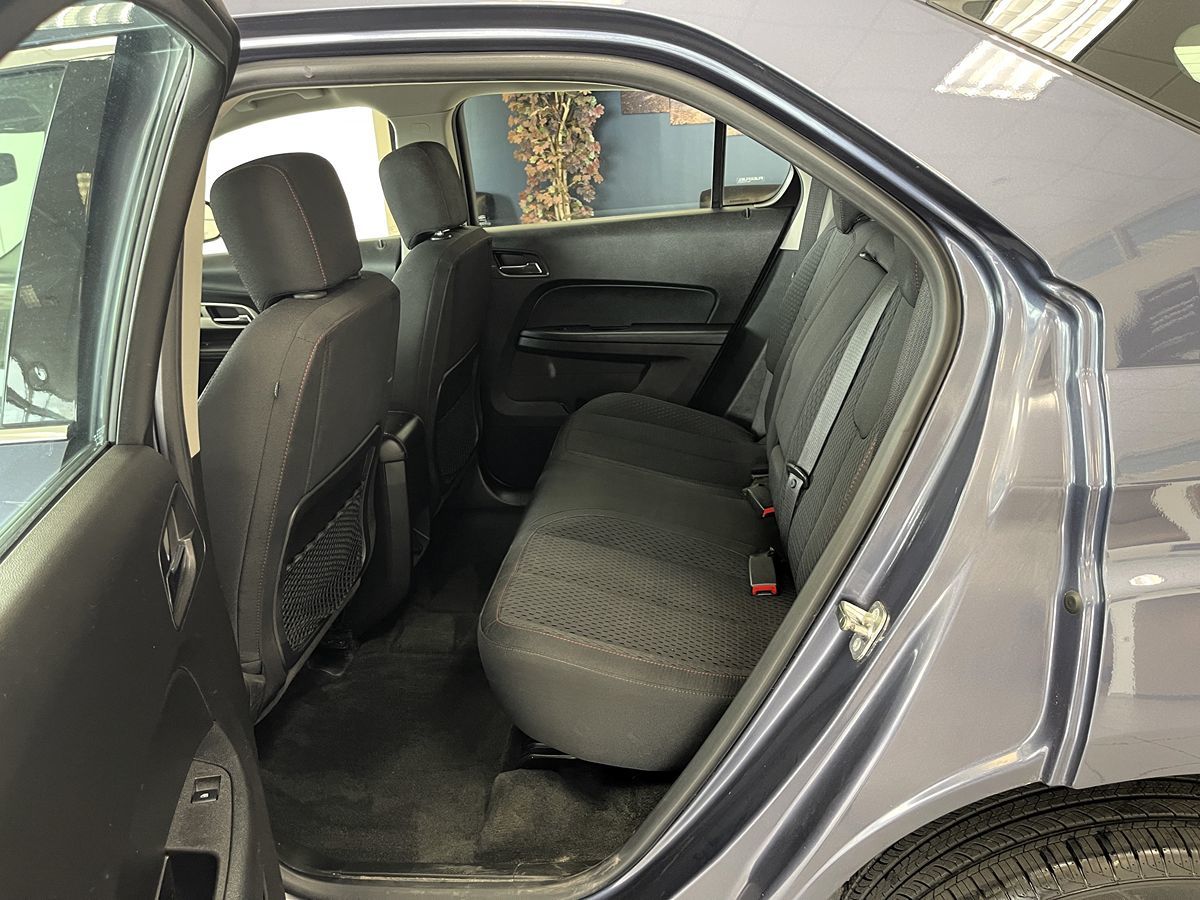 2014 Chevrolet Equinox LS photo 28