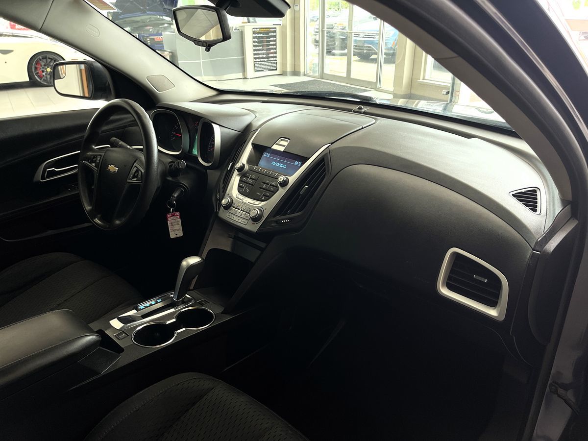 2014 Chevrolet Equinox LS photo 13