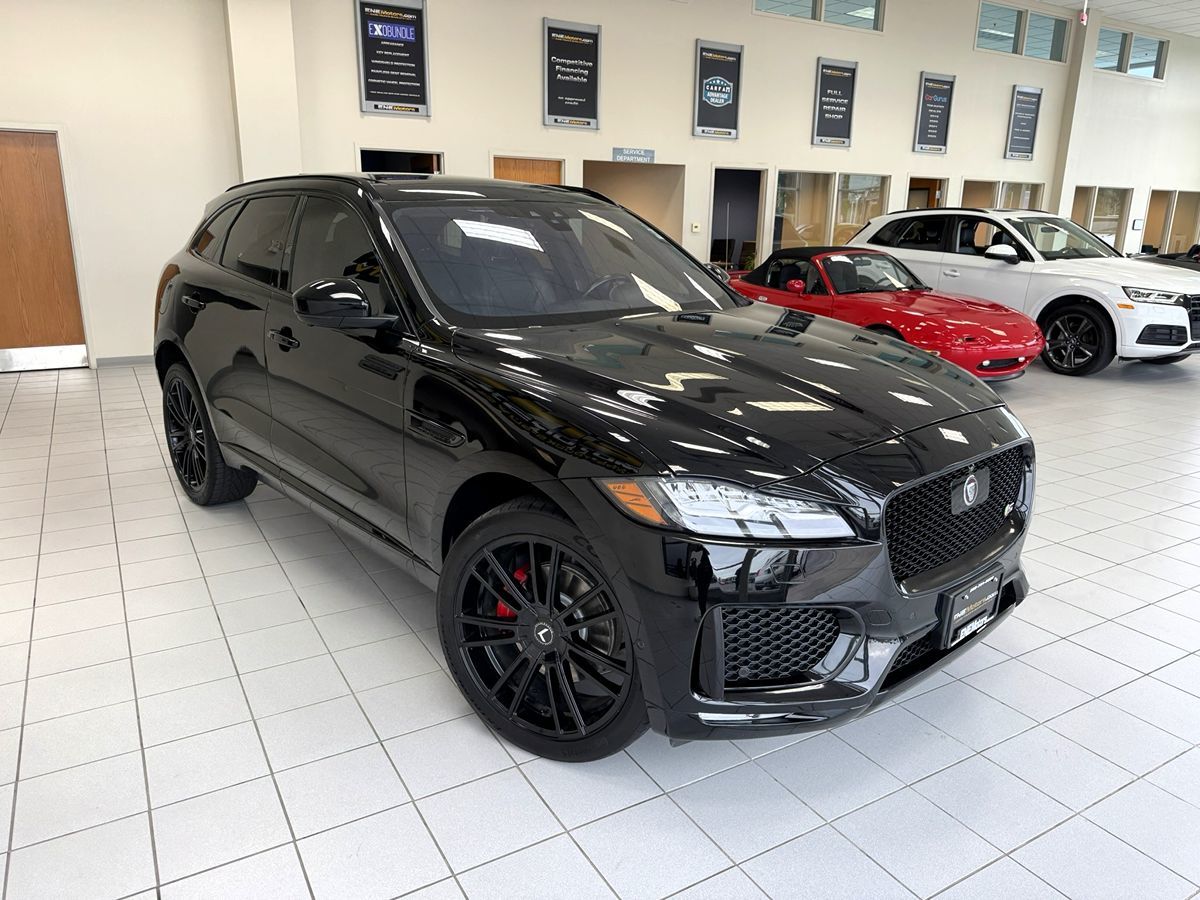 2019 Jaguar F-PACE S photo 7