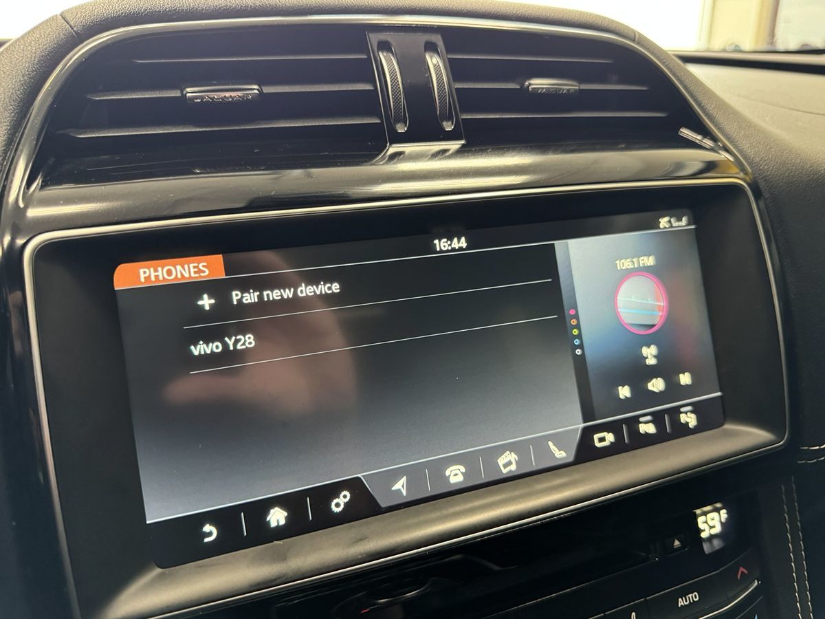 2019 Jaguar F-PACE S photo 23
