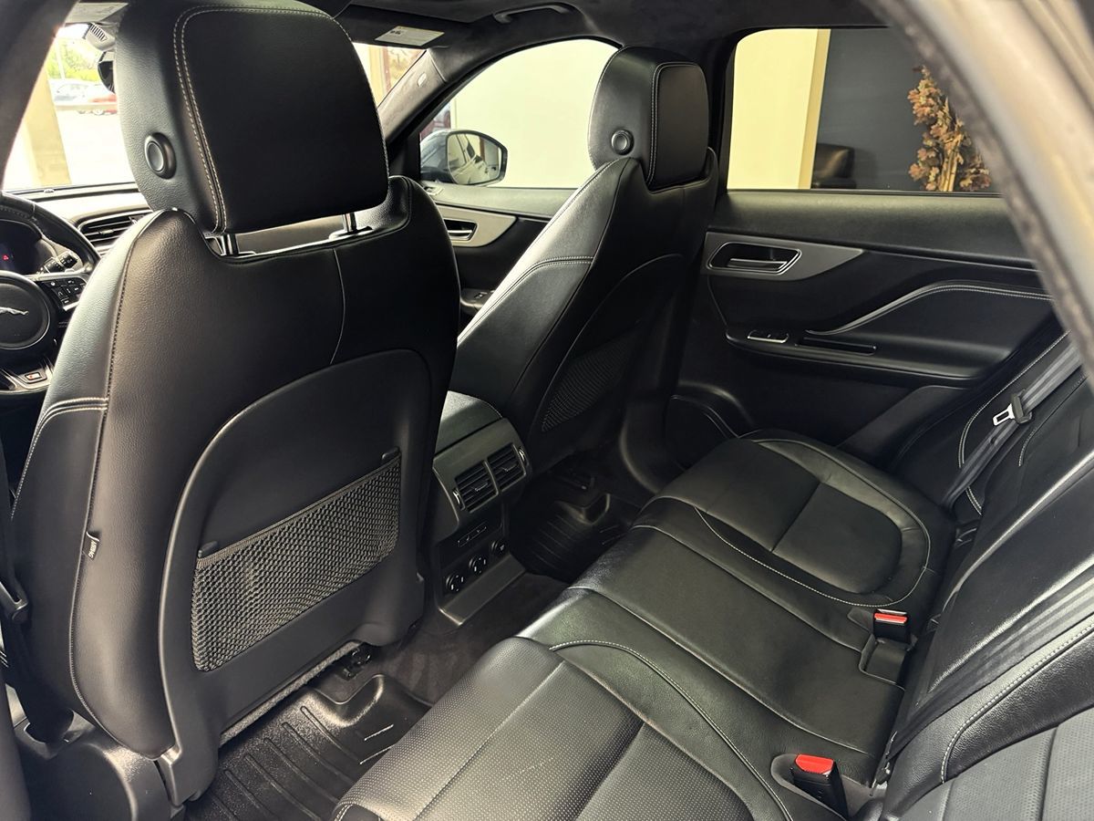 2019 Jaguar F-PACE S photo 40