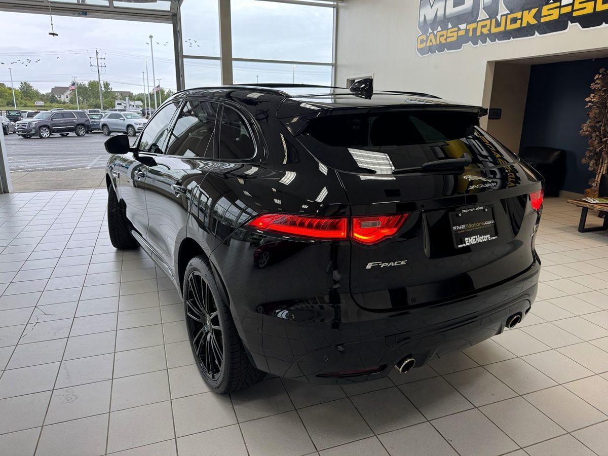 2019 Jaguar F-PACE S photo 52