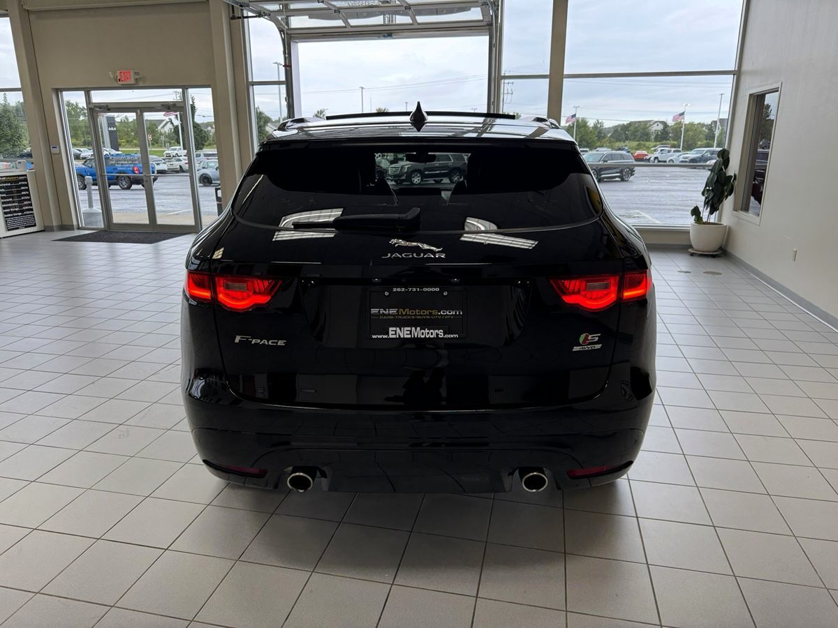 2019 Jaguar F-PACE S photo 55