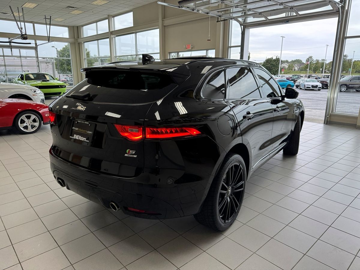 2019 Jaguar F-PACE S photo 57