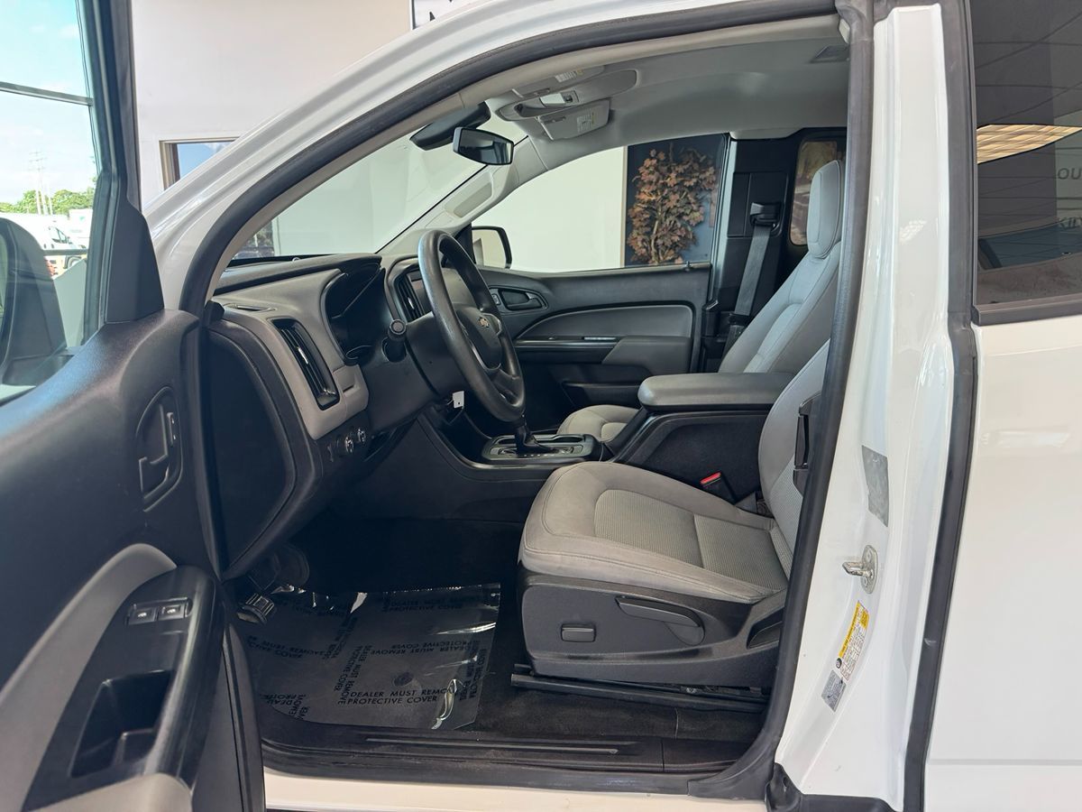 2018 Chevrolet Colorado Work Truck photo 8