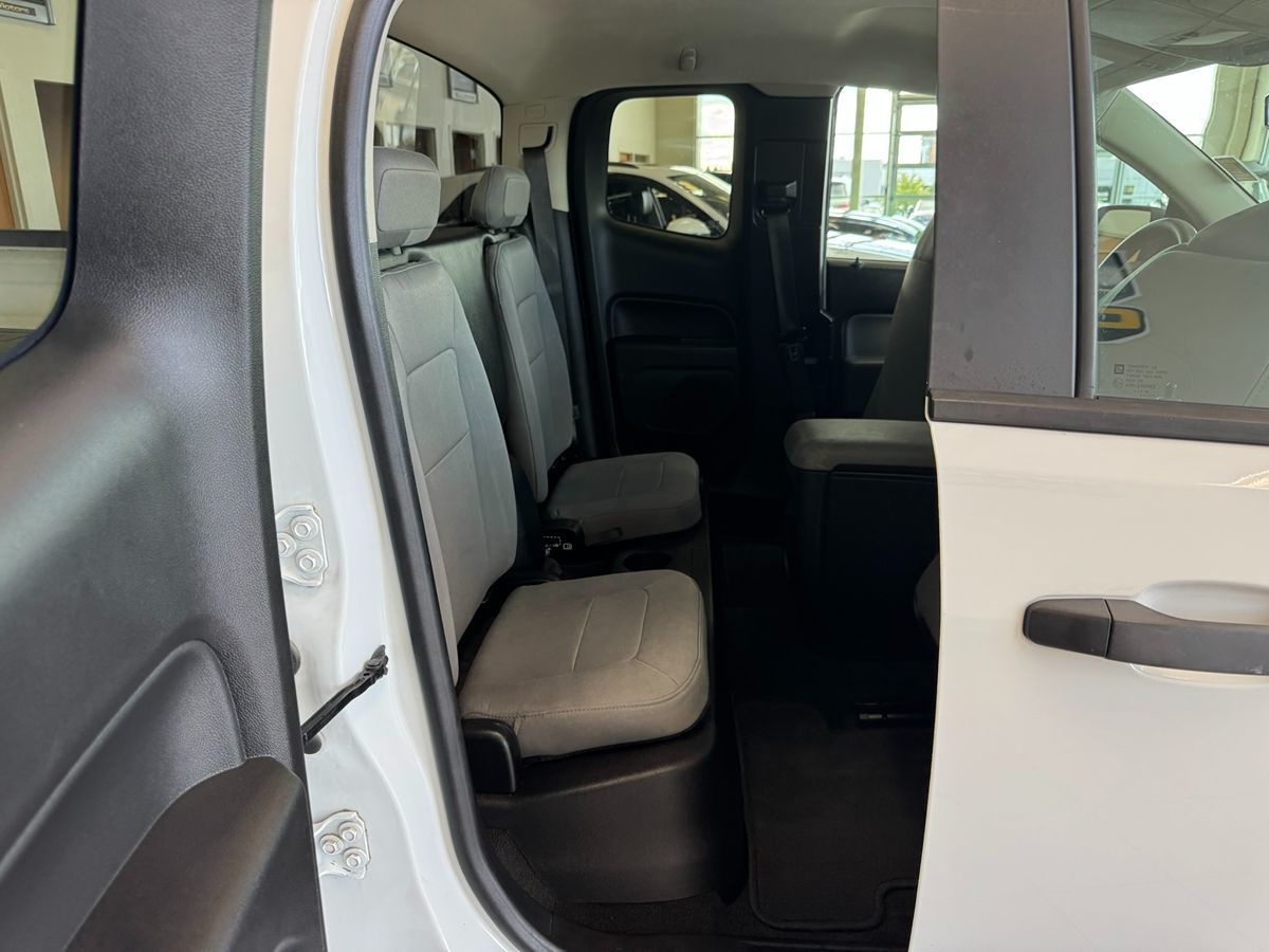 2018 Chevrolet Colorado Work Truck photo 36