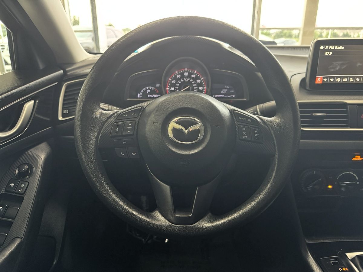 2016 Mazda Mazda3 SV Base photo 32