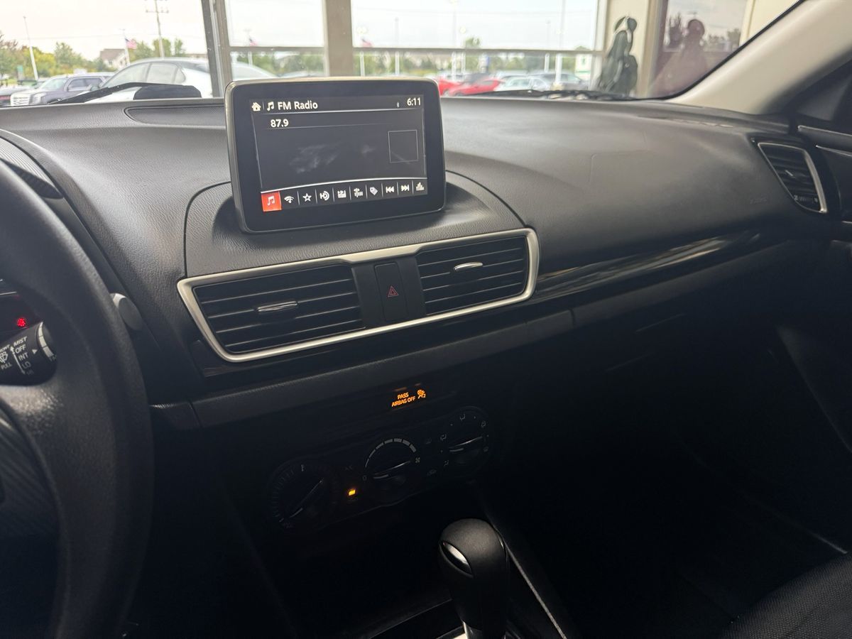 2016 Mazda Mazda3 SV Base photo 22