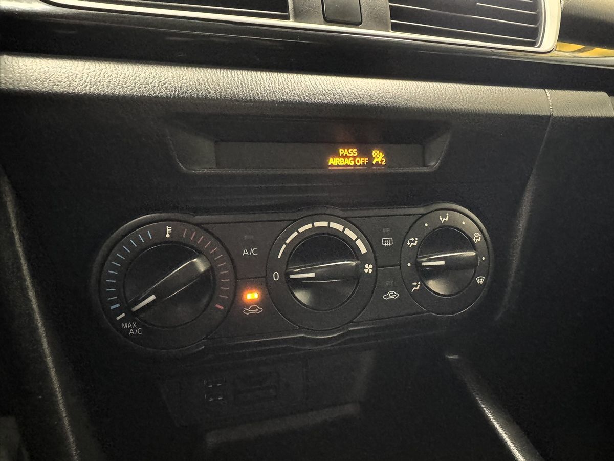 2016 Mazda Mazda3 SV Base photo 26