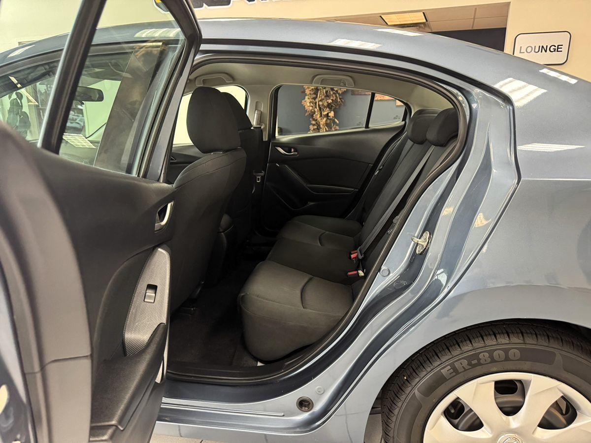 2016 Mazda Mazda3 SV Base photo 37